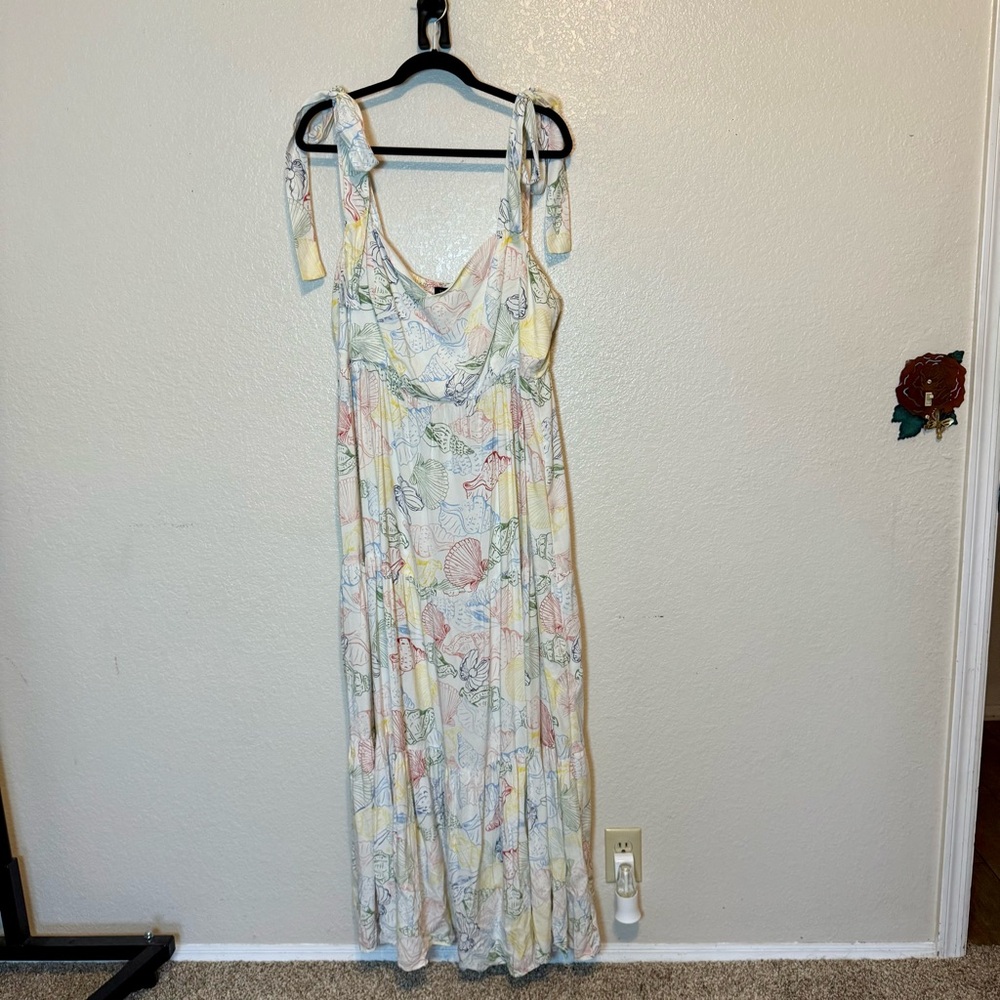 Eloquii Seashell Tiered Flowy Maxi Dress White Size 18 - Picture 13 of 16